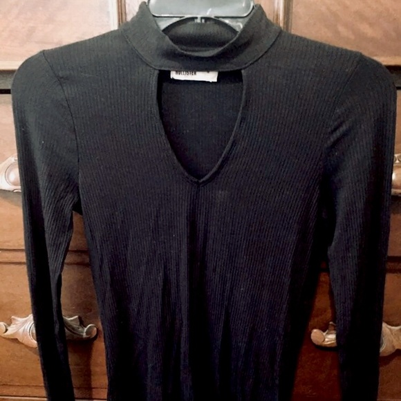 Hollister Tops - NWOT Hollister Black Keyhole Mock Neck Knit Top S